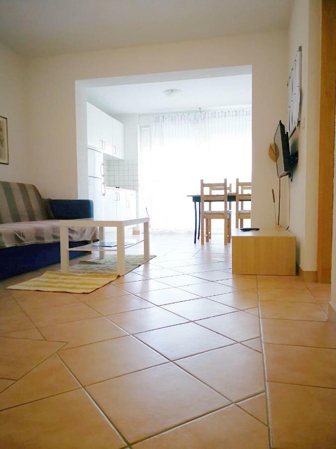 Family Friendly Apartments Island Rab Kampor Bagian luar foto