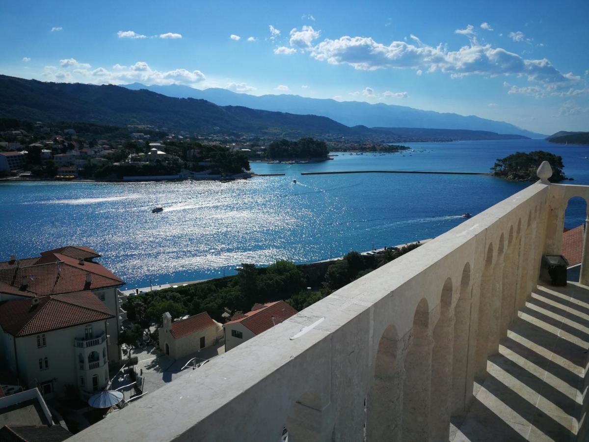 Family Friendly Apartments Island Rab Kampor Bagian luar foto